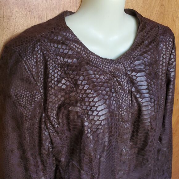 Dana Buchman Faux Snakeskin Jacket M Chocolate Brown Snake Reptile Snap Front - Picture 1 of 11